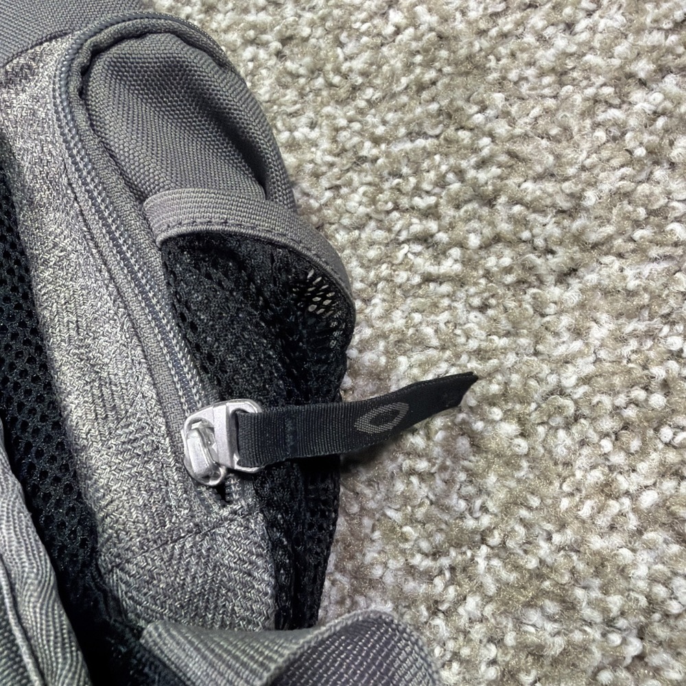 Oakley Backpack Y2k Style Gorpcore Tactical Field Gear Gray Essentiaks - Picture 11 of 15